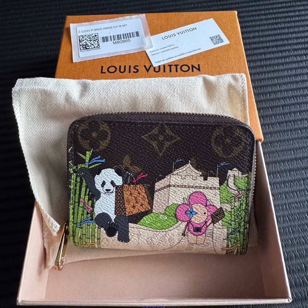 Louis Vuitton M80865 Monogram Xmas Animation Great Wall/ Panda Zippy Coin Purse
